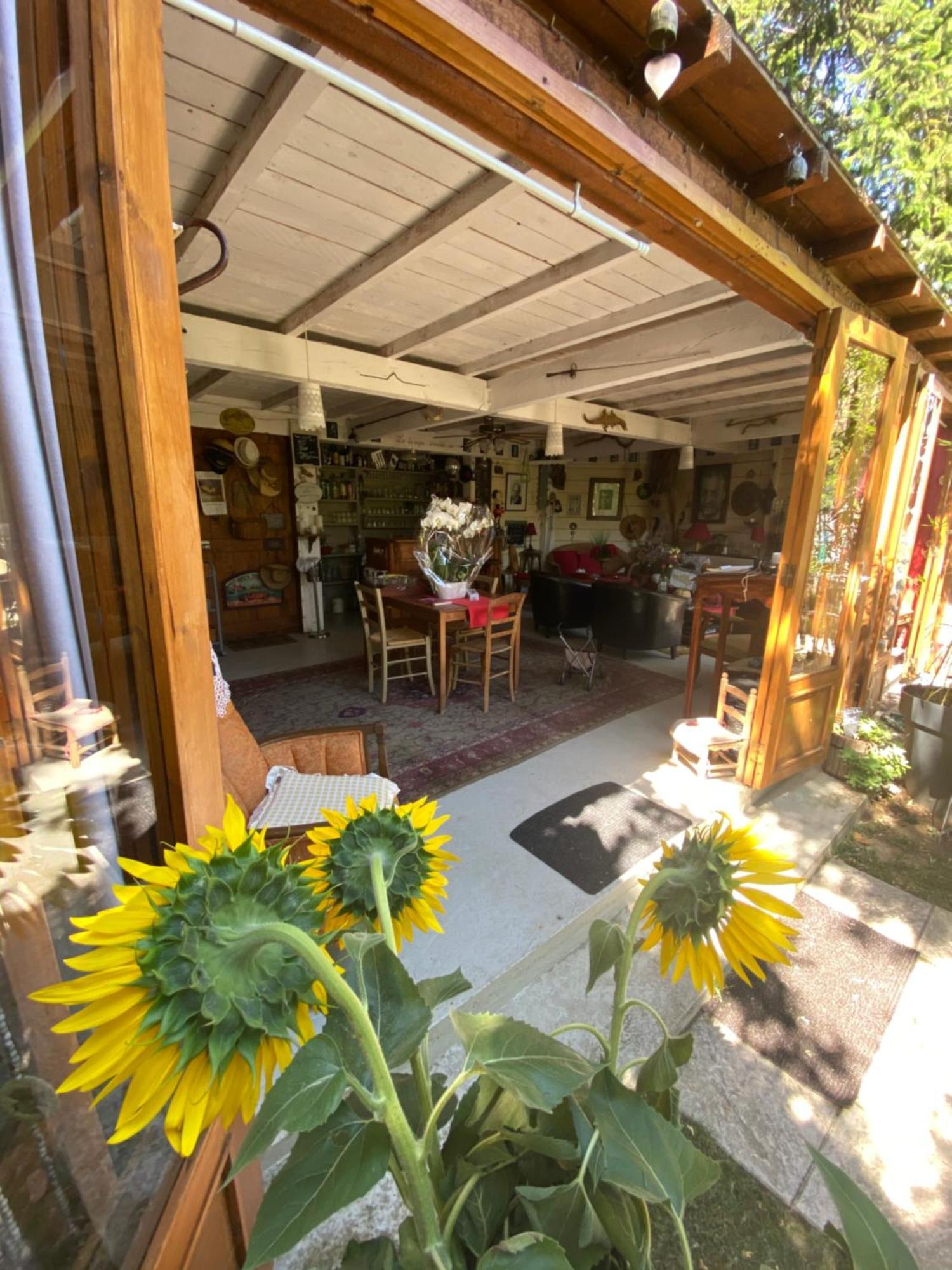 Hotel Le Mazet Des Beaujots Monteux Esterno foto